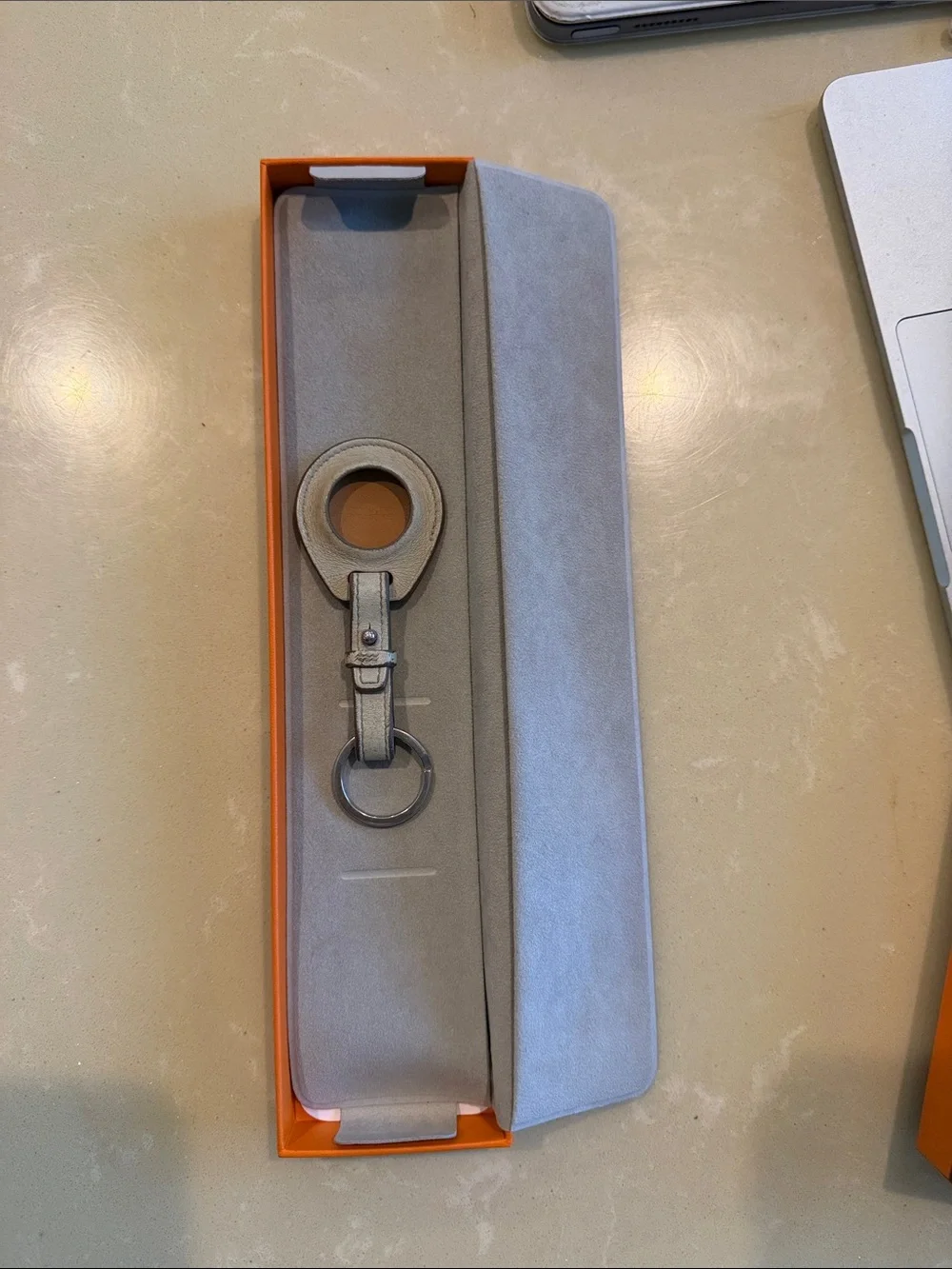 HERMES key ring AirTag